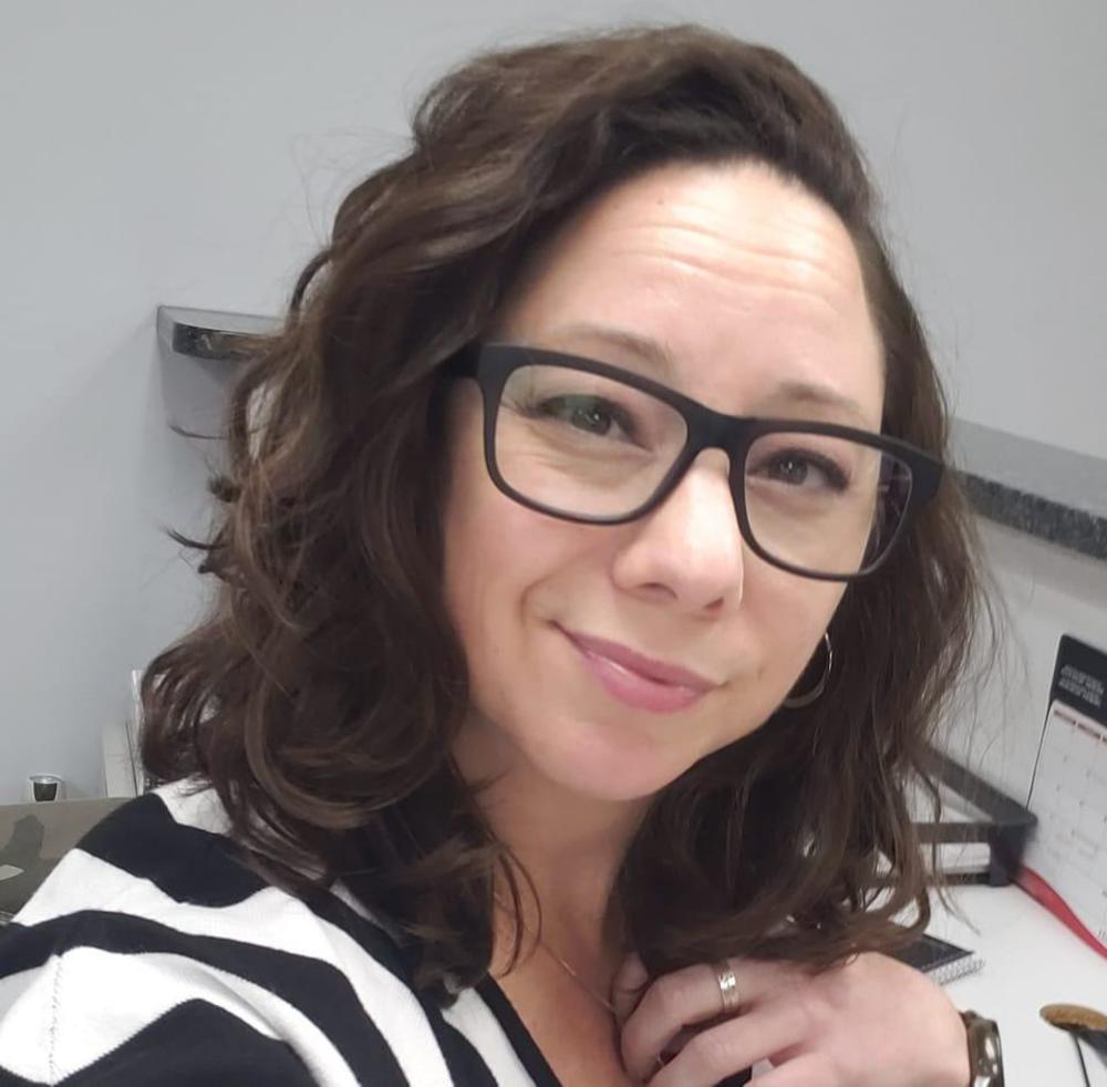 Meet your Posher, Alicia